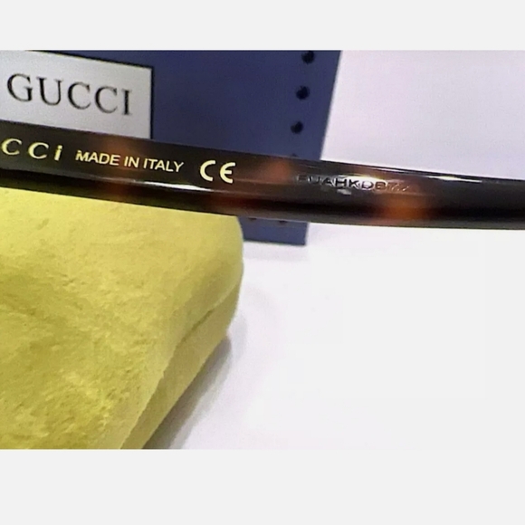 **NEW** Gucci GG0418S Sunglasses - Picture 4 of 5